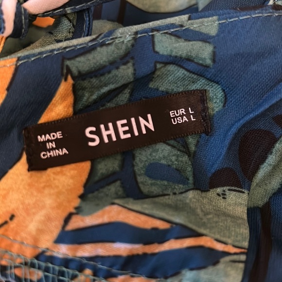 🦋2/$15🦋 Shein Tropical Print Mini Dress - Picture 3 of 3